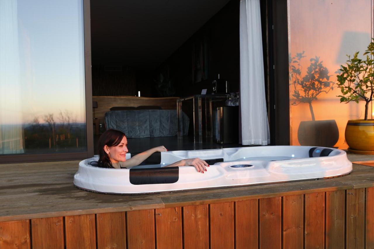 Chambres D'Hotes Le Repere Des Anges Et Spa Larnod Exteriör bild