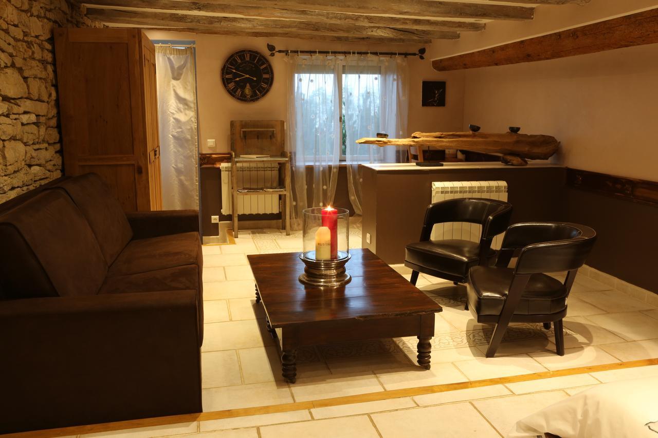 Chambres D'Hotes Le Repere Des Anges Et Spa Larnod Exteriör bild